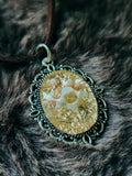 20" Gold Foil Flower & Squirrel Vertebrae Resin Pendant Necklace