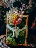 Deer Vertebrae Dried Flower Arrangement on Burned Wood Plaque with Moss – Rustic Woodland Wall Display